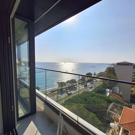 Luxury Beachfront * Limasol