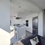 Apartment Luxury Beachfront *