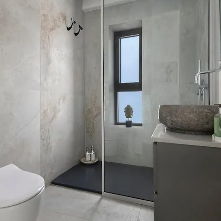 Apartment Luxury Beachfront Limassol