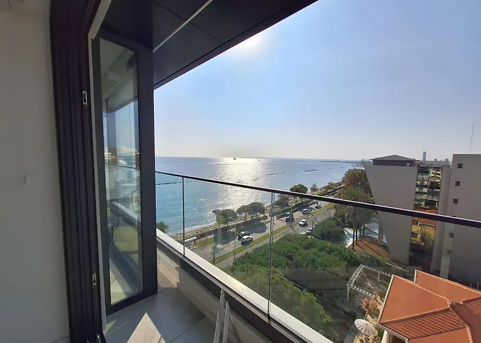 Luxury Beachfront * Limisso